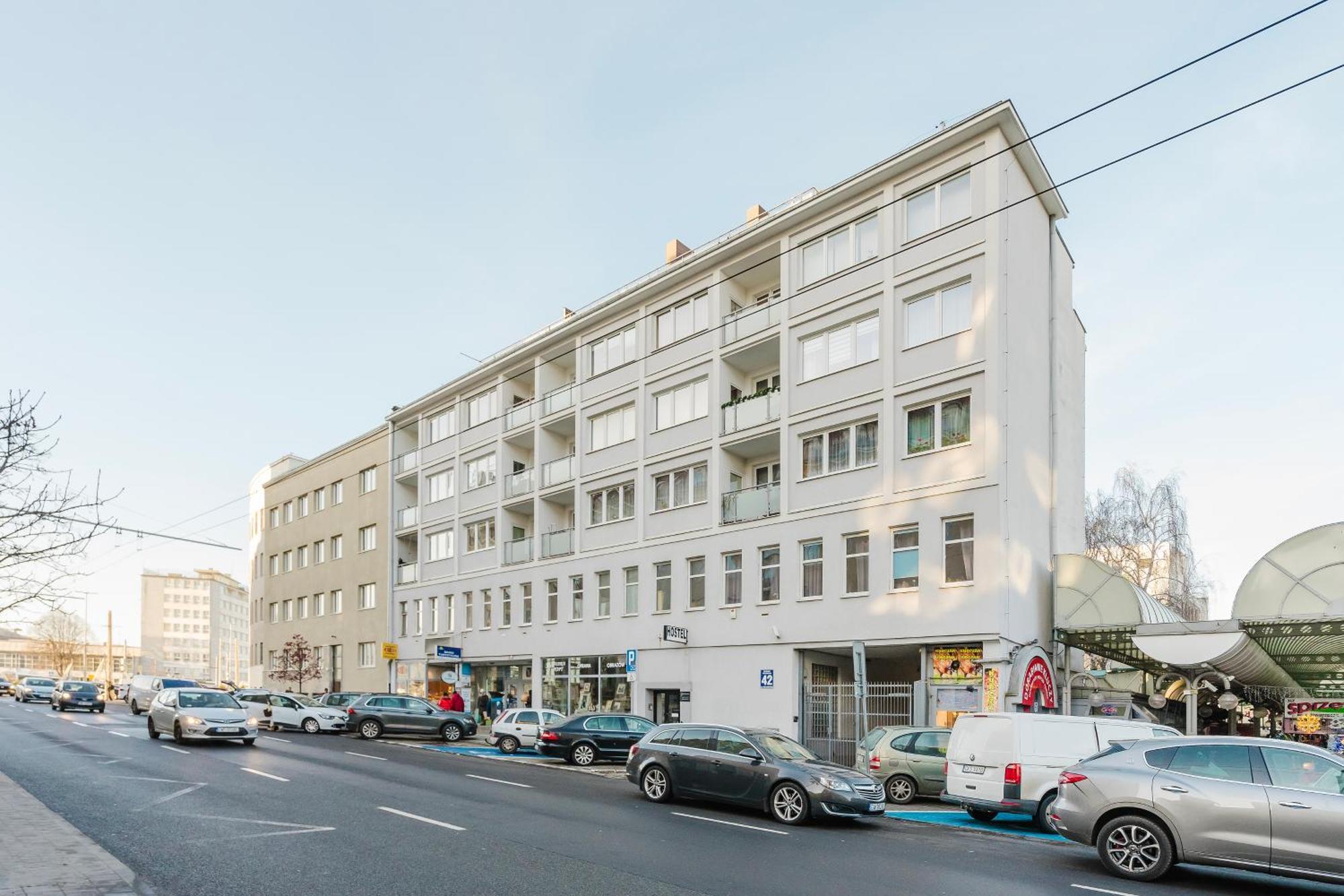 Hala Hostel - Pokoje Na Wylacznosc Tuz Przy Dworcu Gdynia Extérieur photo