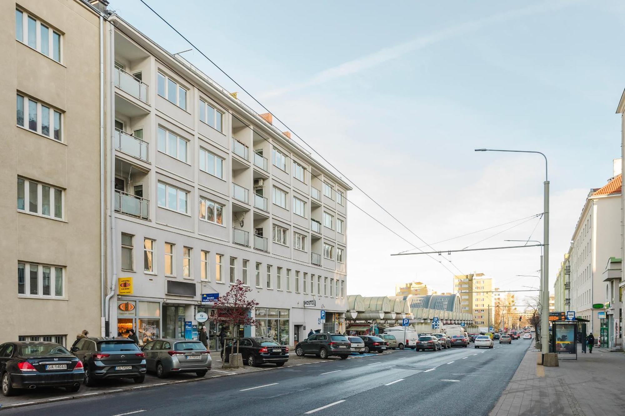 Hala Hostel - Pokoje Na Wylacznosc Tuz Przy Dworcu Gdynia Extérieur photo