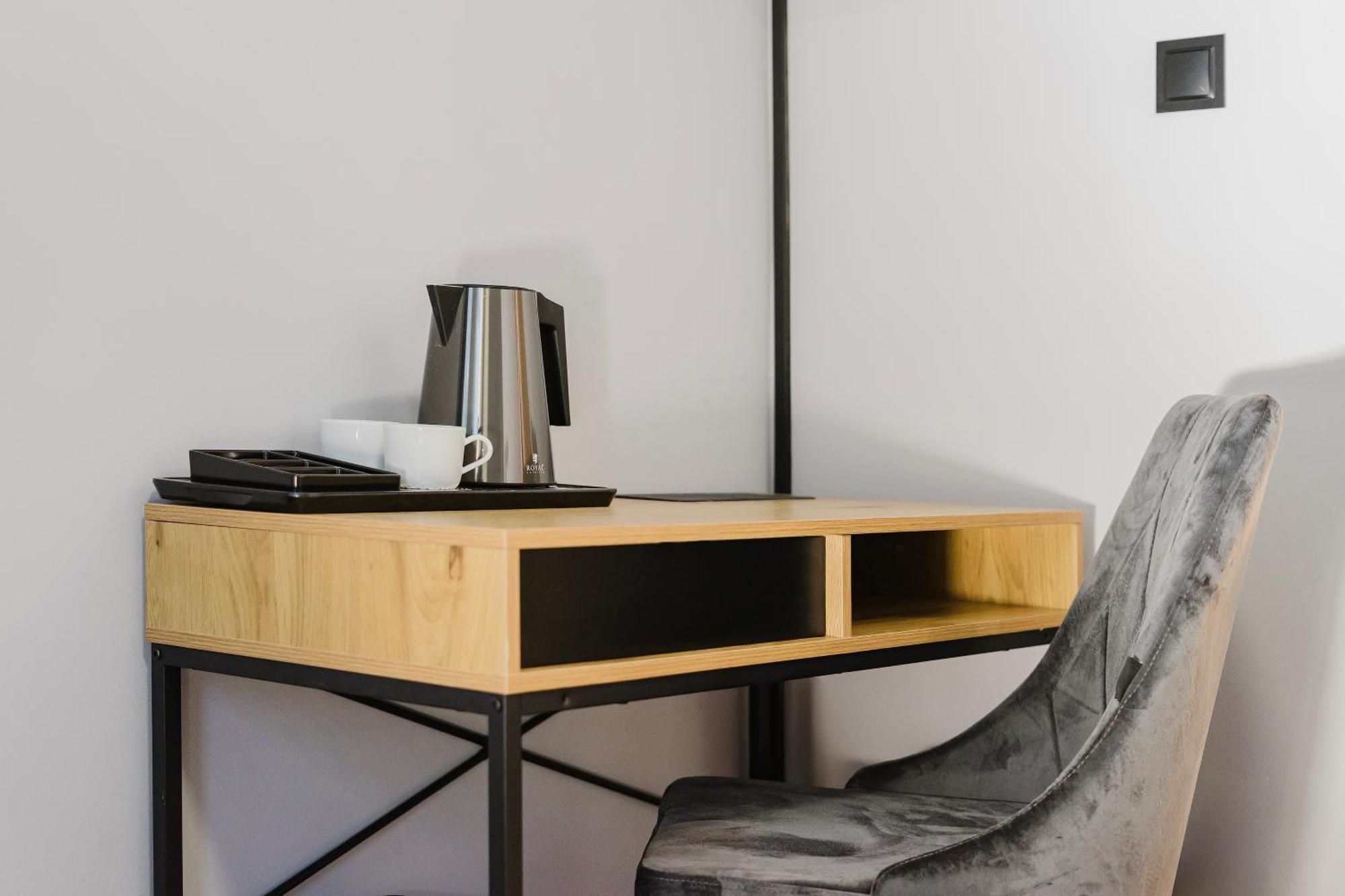 Hala Hostel - Pokoje Na Wylacznosc Tuz Przy Dworcu Gdynia Extérieur photo