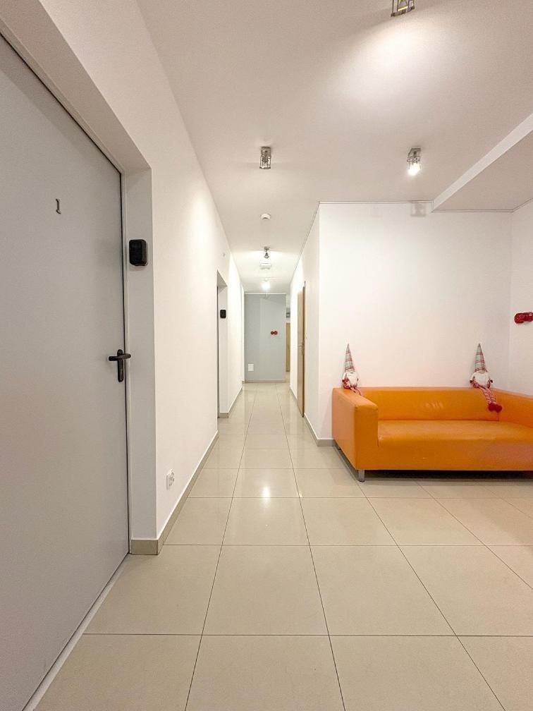 Hala Hostel - Pokoje Na Wylacznosc Tuz Przy Dworcu Gdynia Extérieur photo