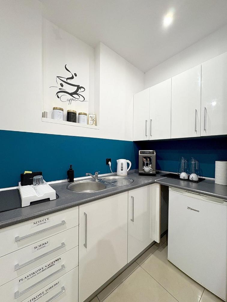 Hala Hostel - Pokoje Na Wylacznosc Tuz Przy Dworcu Gdynia Extérieur photo