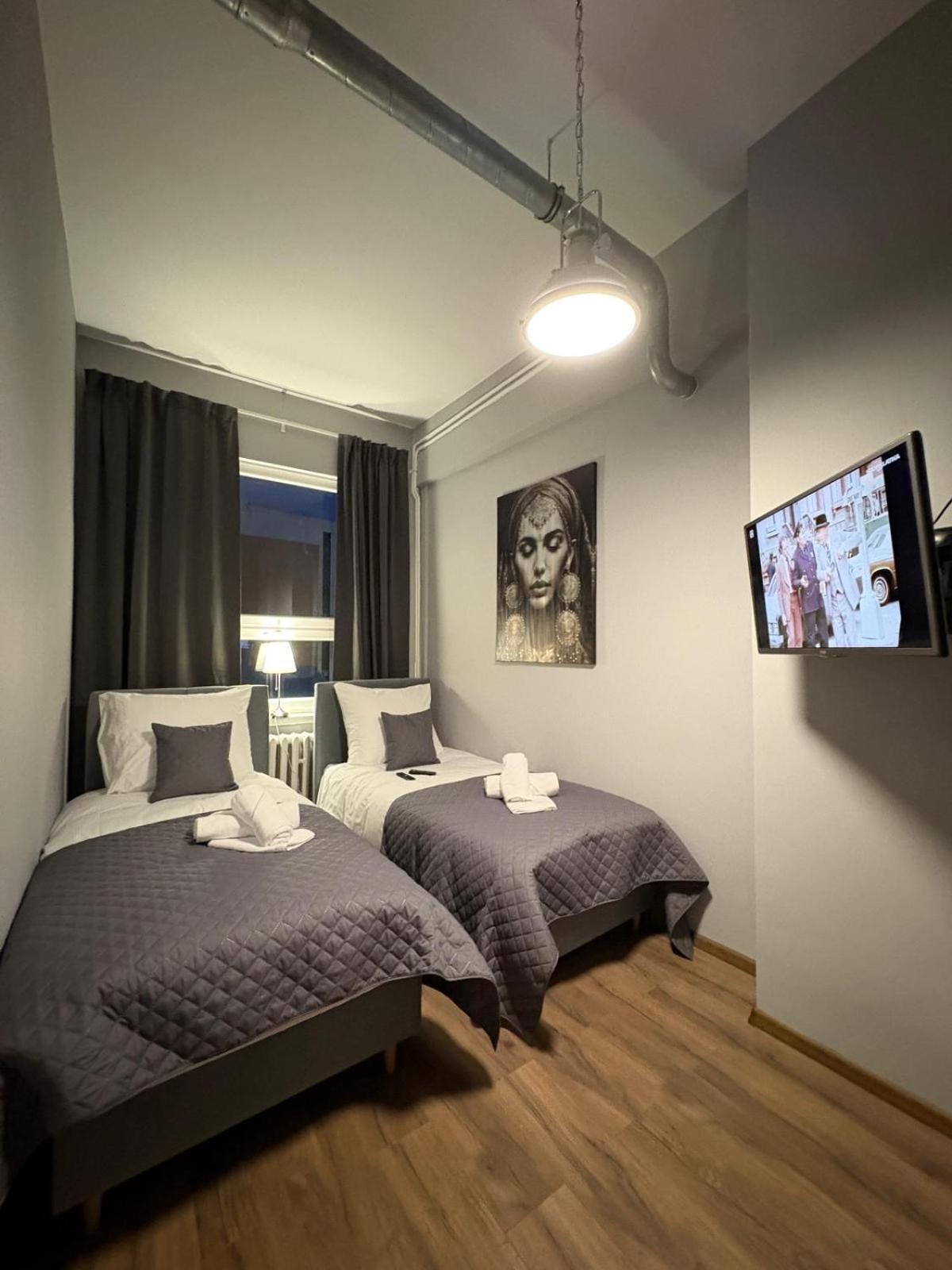 Hala Hostel - Pokoje Na Wylacznosc Tuz Przy Dworcu Gdynia Extérieur photo